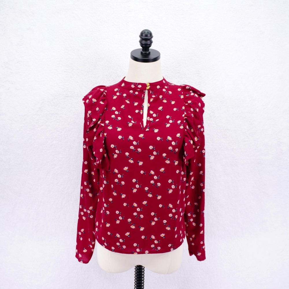 Forever 21 -Small- Red Floral Blouse Top Fluttered Top Button Keyhole Crew Neck
